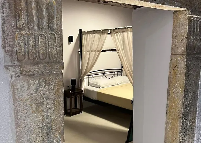 Katharsis - 15th C Venetian Palace - Naxos Old Town Iv Apartment