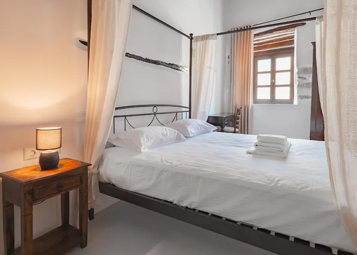 Katharsis - 15th C Venetian Palace - Naxos Old Town Iv * Naxos City